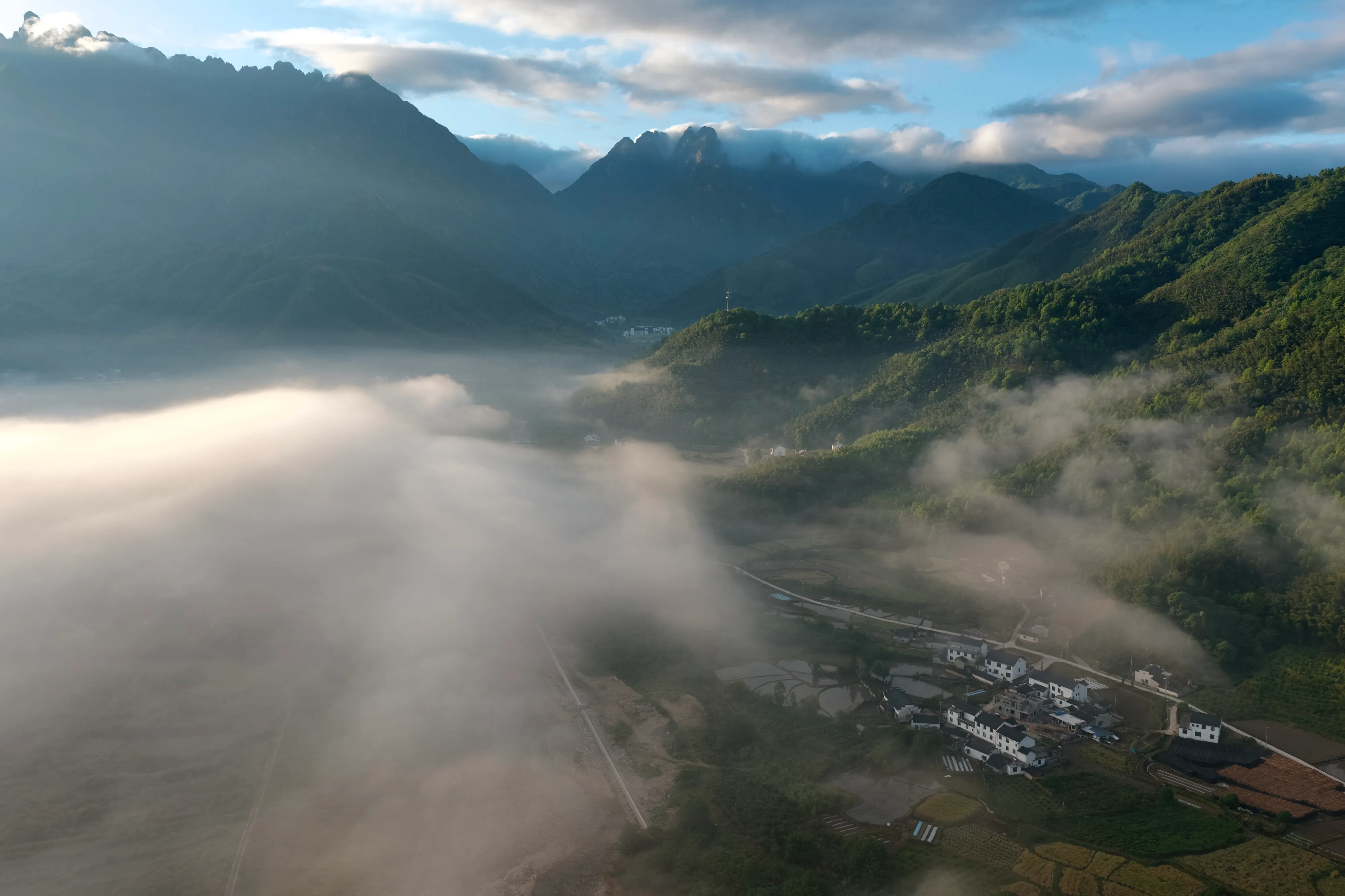 黄山西海
